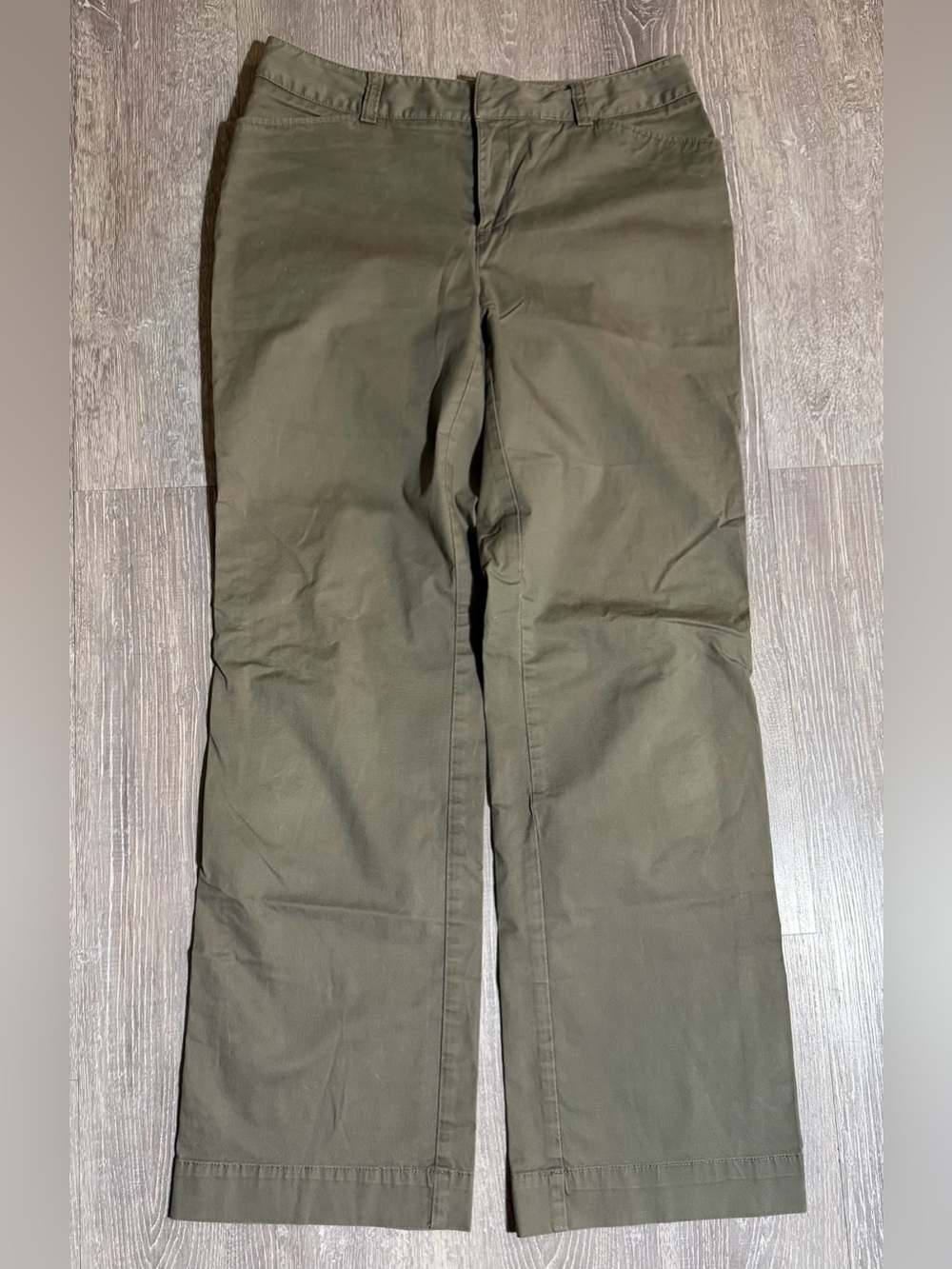 Eddie Bauer Olive Chinos - Straight Fit